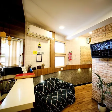Maple The Hubz-Hostel-2